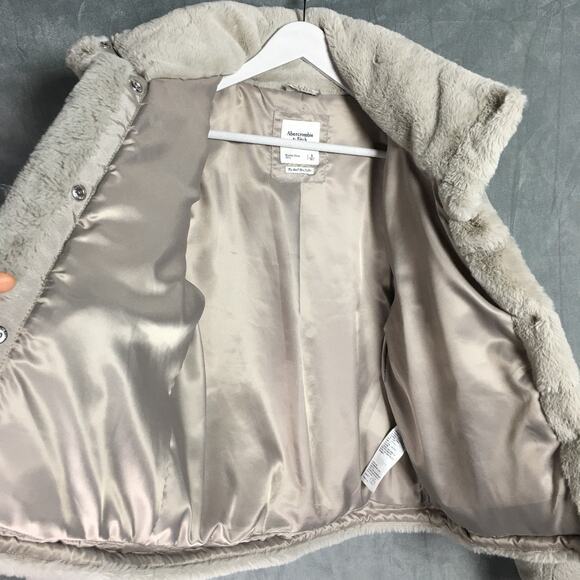 Abercrombie & Fitch Faux Fur Light Grey Women's Puffer Jacket Winter Coat Crop S - Picture 6 of 16